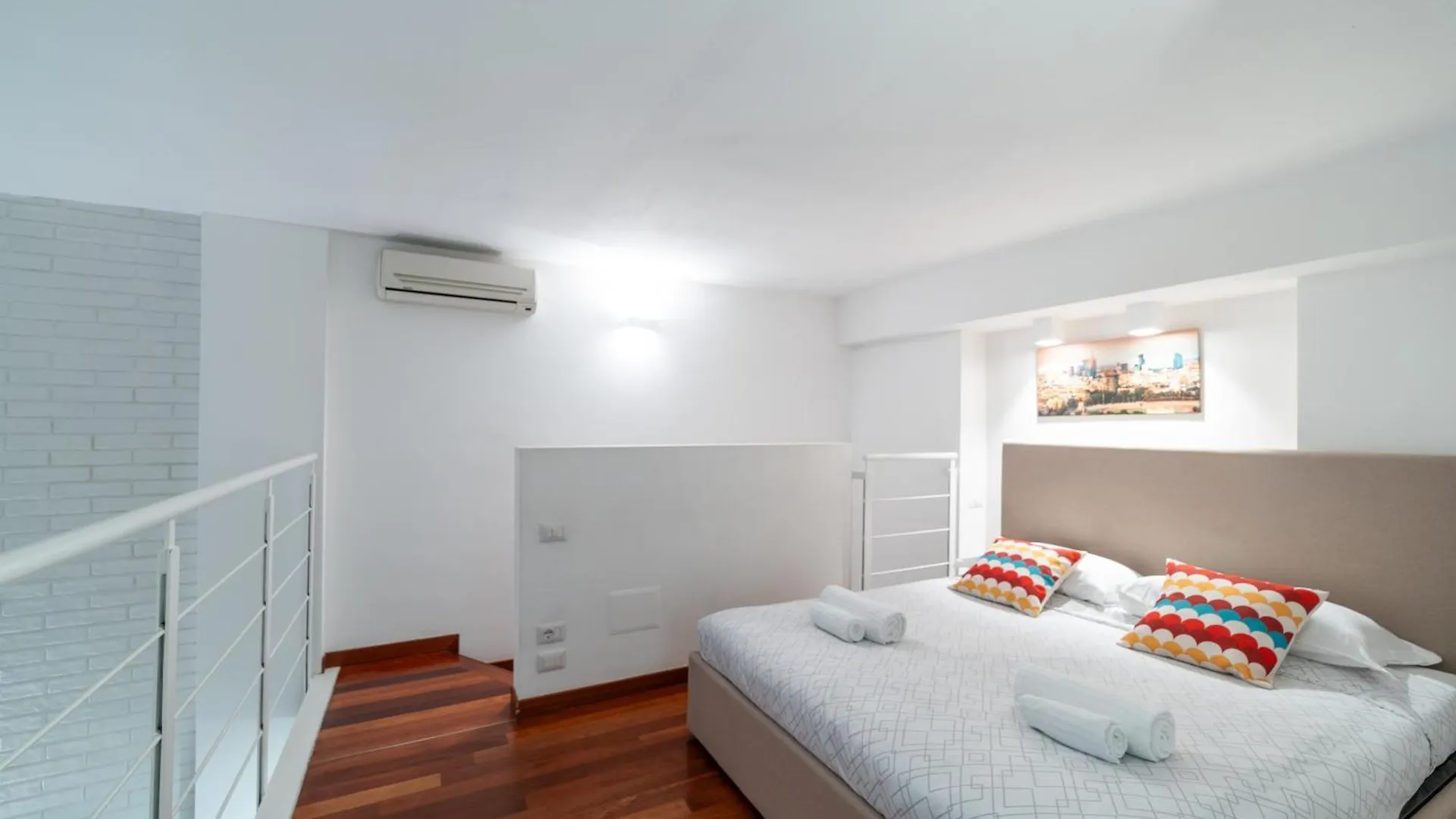 Luxury & Cozy 90 Sqm Flat Facing “Bosco Verticale” Milan