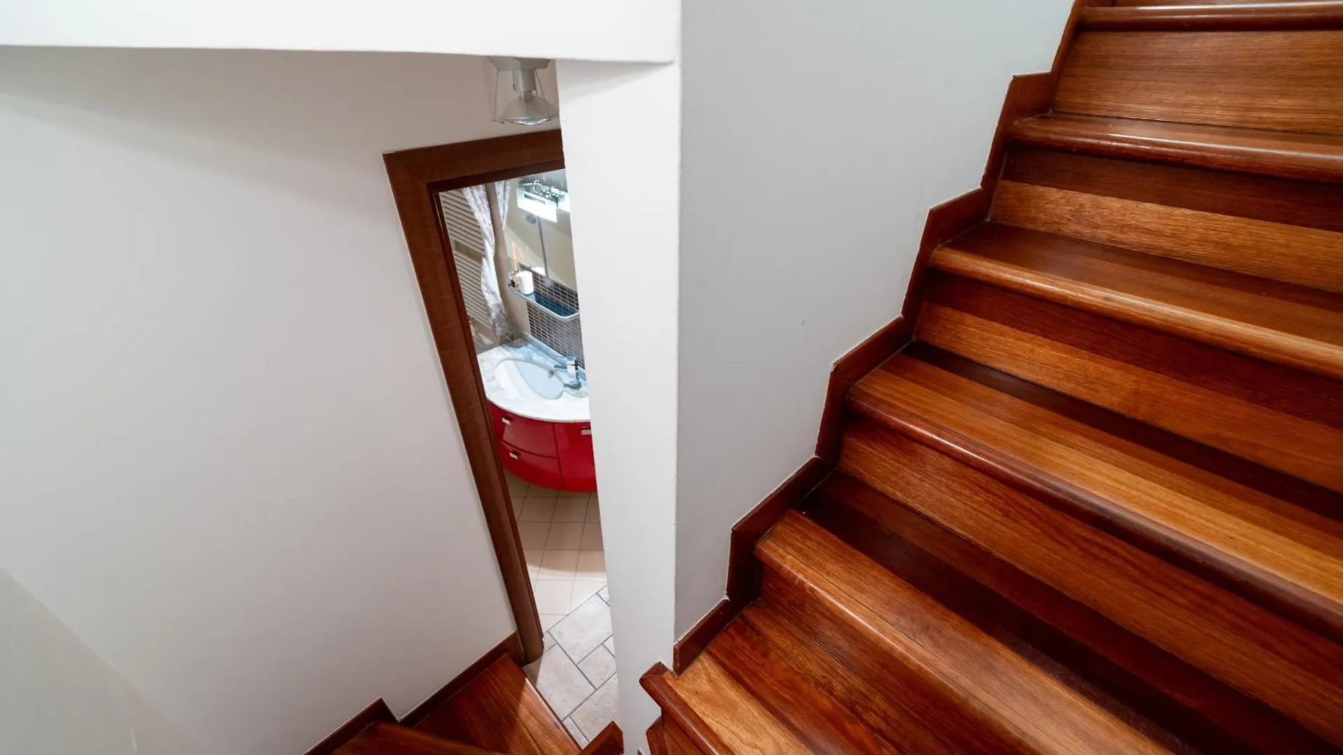 Apartment Luxury & Cozy 90 Sqm Flat Facing “Bosco Verticale” Milan Italy