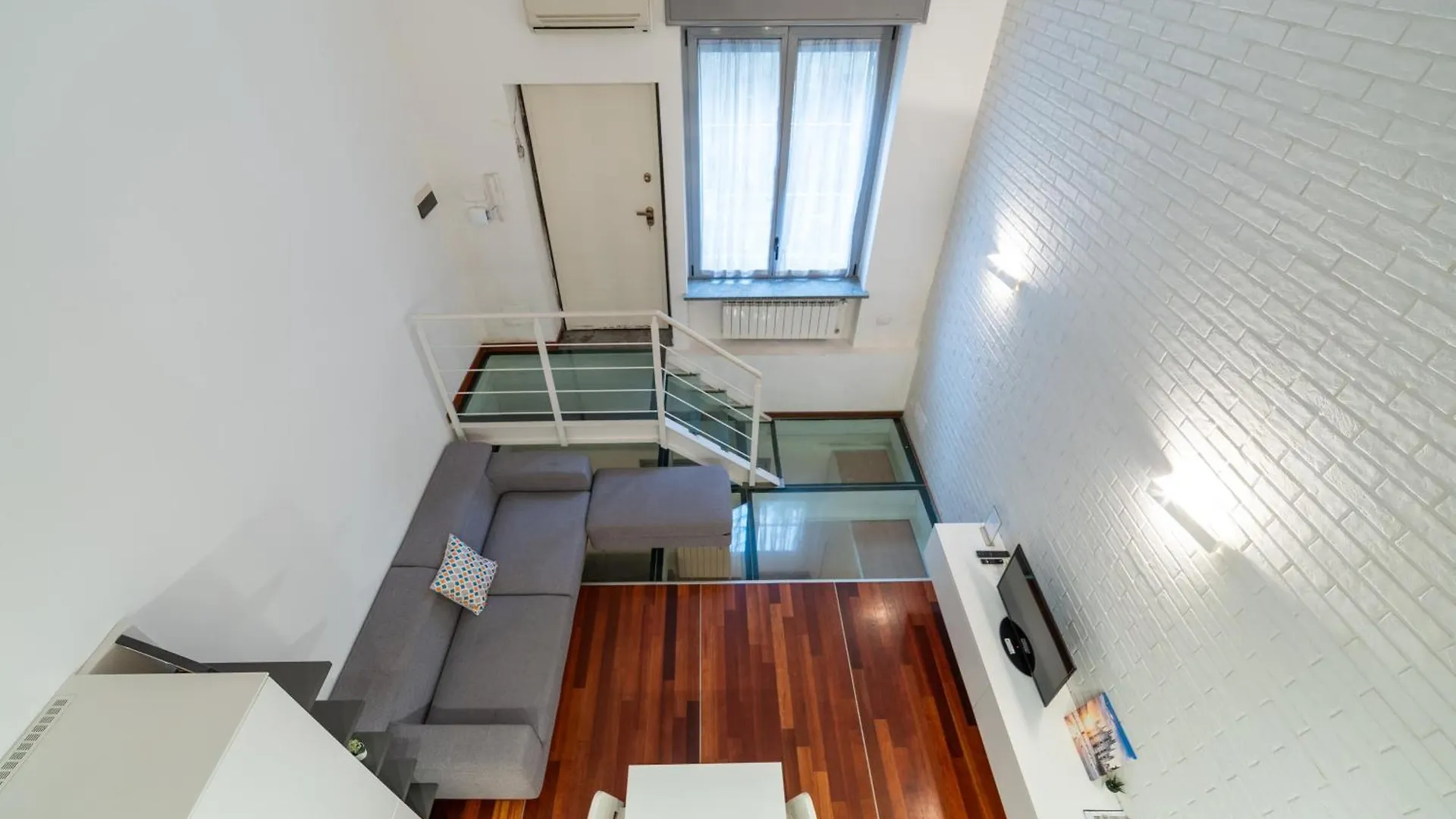 Luxury & Cozy 90 Sqm Flat Facing “Bosco Verticale” Milan